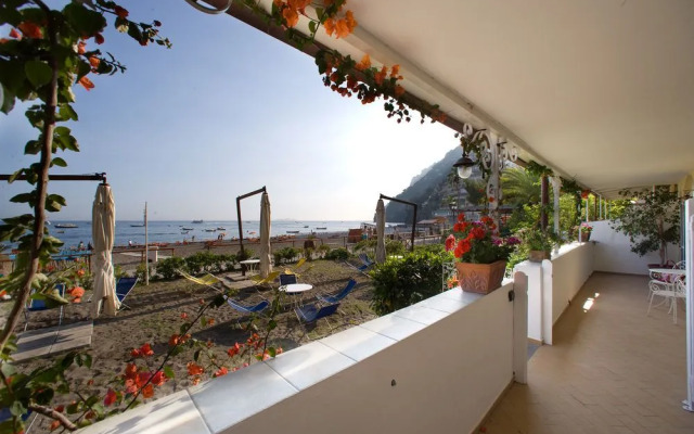 Villa Beach