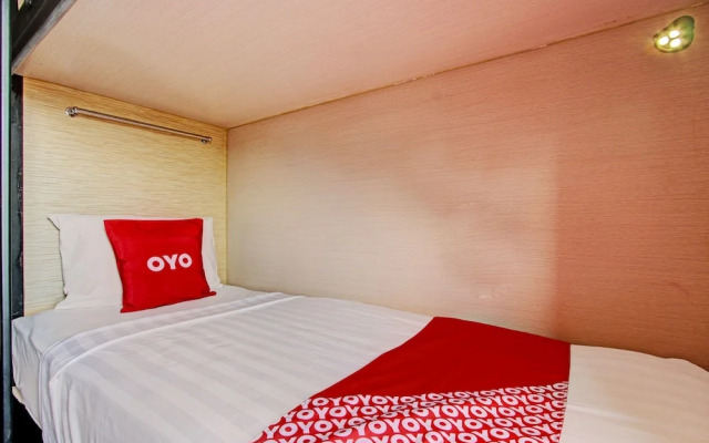 Hotel O Penak Malioboro Bunk Bed