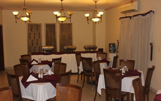 Carlson Hotel