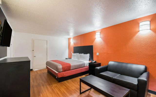 Motel 6 Houston, TX - Brookhollow