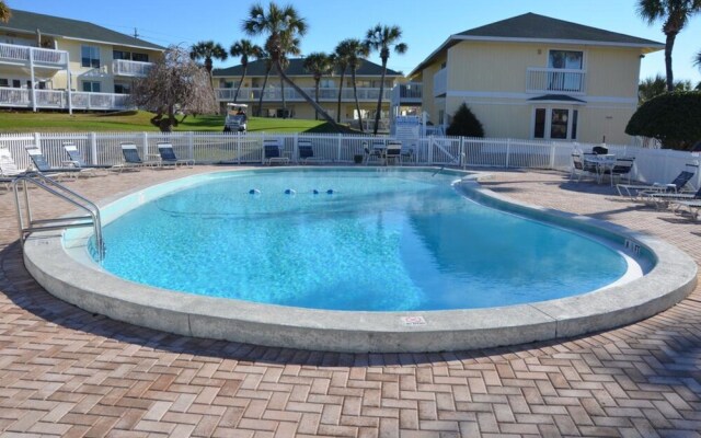 Sandpiper Cove Beachwalk by Holiday Isle