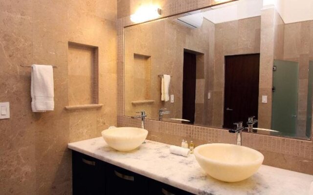 Luxury Sky Penthouses 3-6BR Condo-Hotel at Oceano Jaco