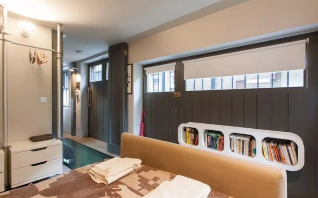 Luxury penthouse on Old Street