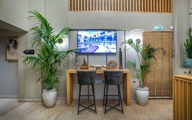 Pefki Deluxe Residences
