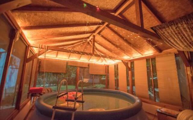 Pelican Lake Guesthouse