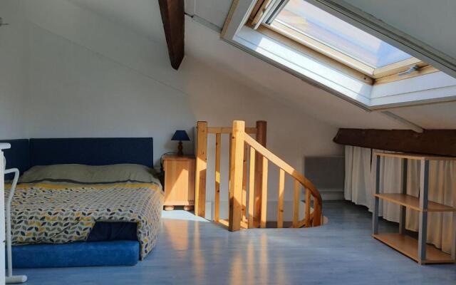 Beau duplex lumineux avec aperçu mer