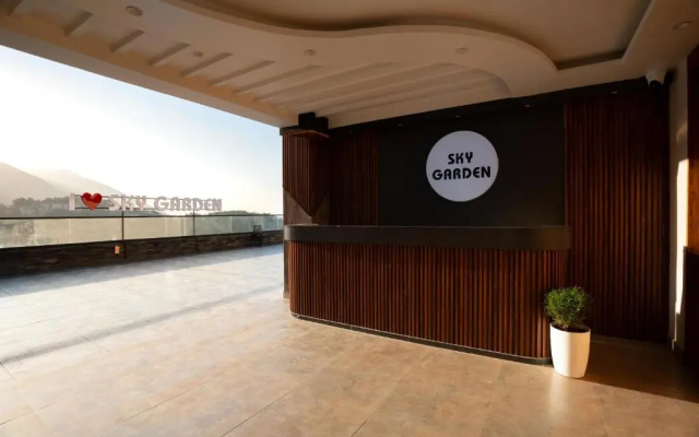 Alivaa Hotel, McLeodganj With Best Dhauladhar View & Infinity Pool Sky Garden