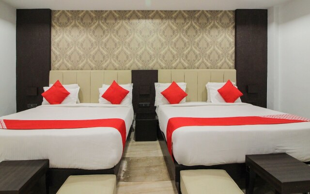 Capital O 15964 NI Ambaari Suites