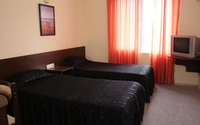 Family Hotel Avramov