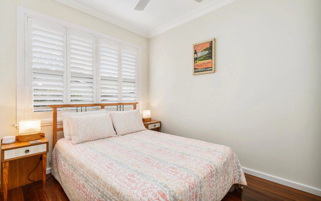 ONDINE, 4 Belmore Street