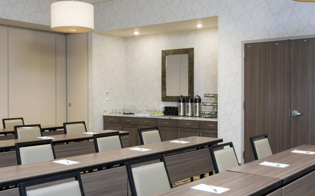 Hampton Inn & Suites Grand Rapids Downtown