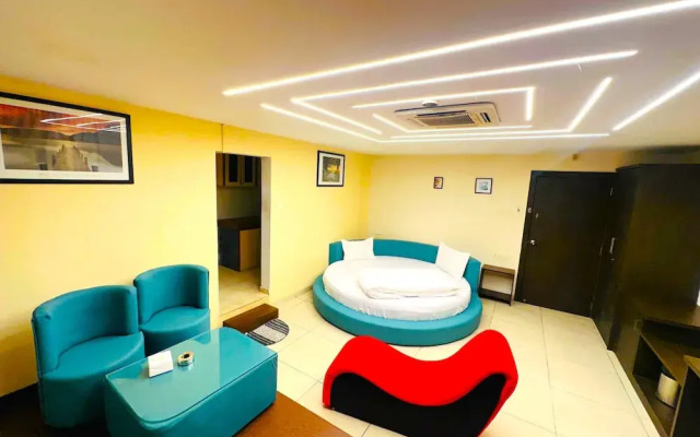 Aundh Elite Stay