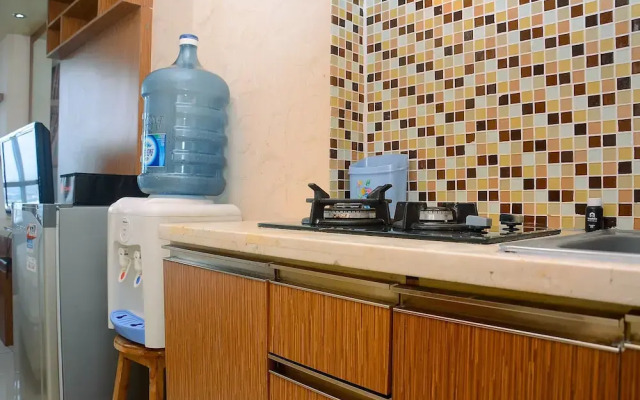 Comfort and Modern Studio Tifolia Apartment