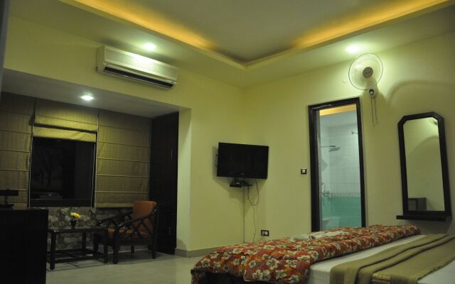 Hotel Rajpur Heights