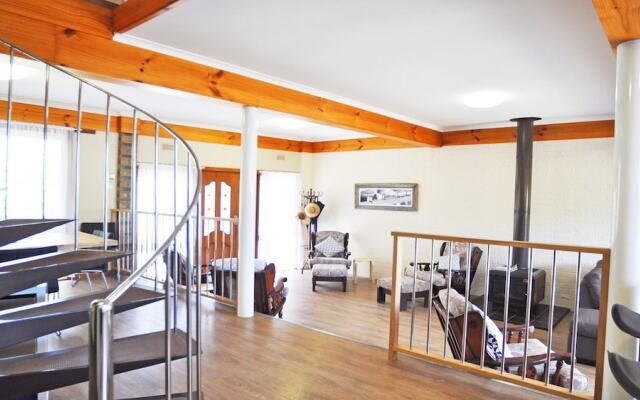 Getaway On Garden - Free Wifi - Pet Friendly (Outside Only)