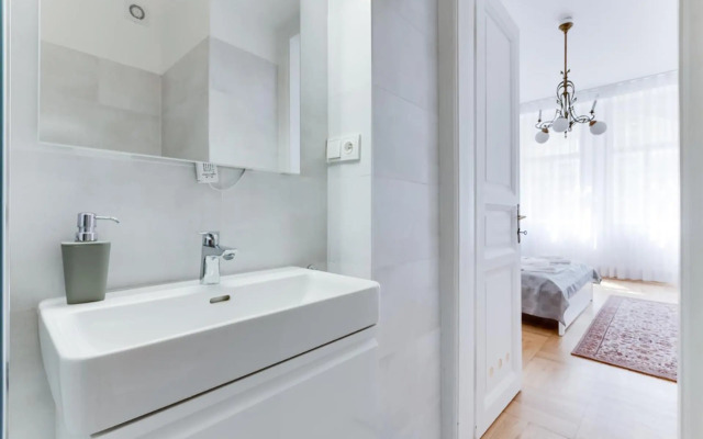 The Dancing House Residence