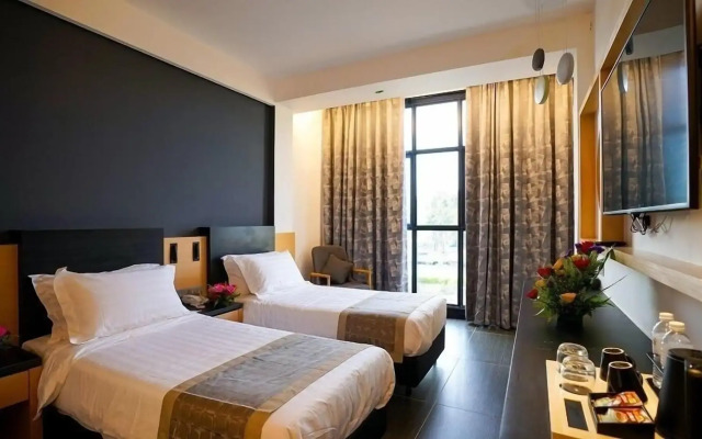 TSR Seafront Hotel