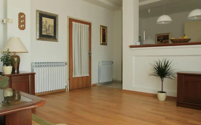 Vila Rojana