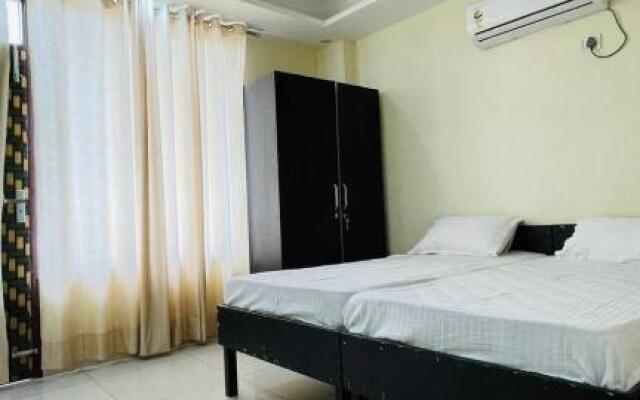 Oyo 92377 Rsk Crown Plaza