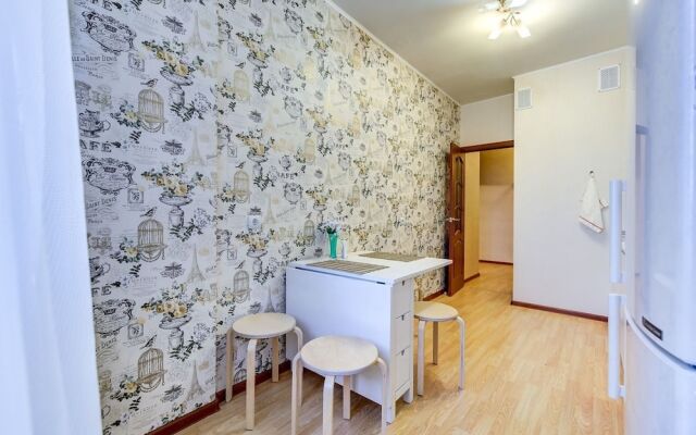 AG Apartment Rossiskiy 8