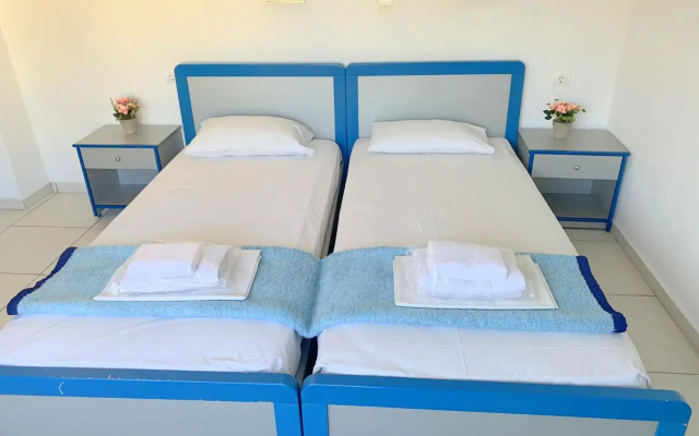Kassavetis Center - Hotel Studios & Apartments