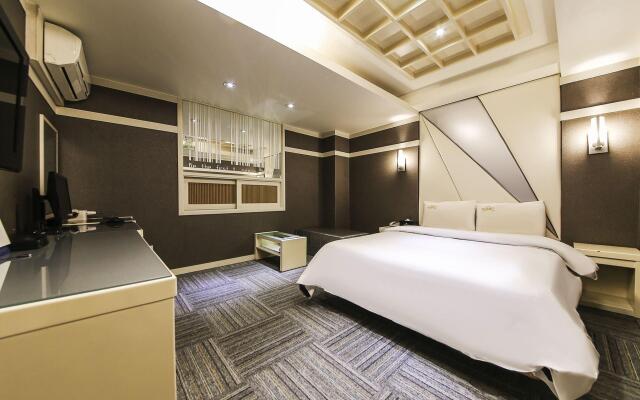Bundang Regency Hotel