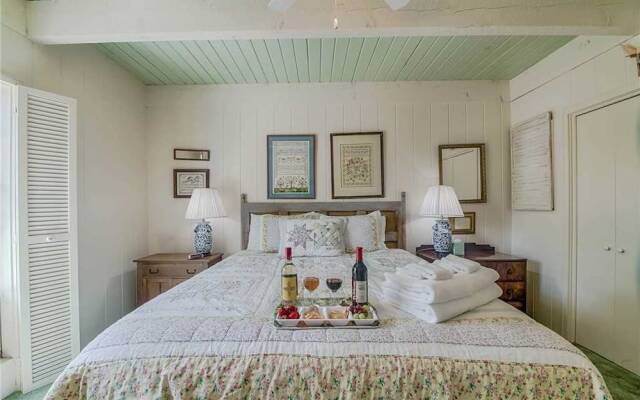 Lego House - Three Bedroom Cabin