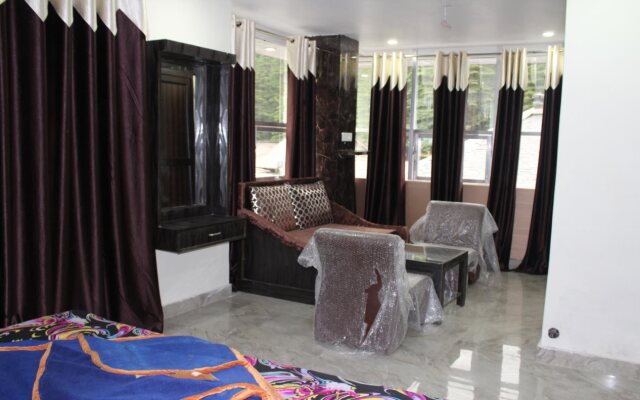 Puri Guest House, Hotel & Restaurant