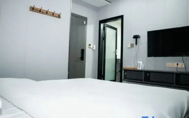 Guochang Yingge Hotel