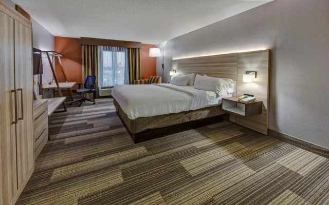 Holiday Inn Express & Suites London by IHG