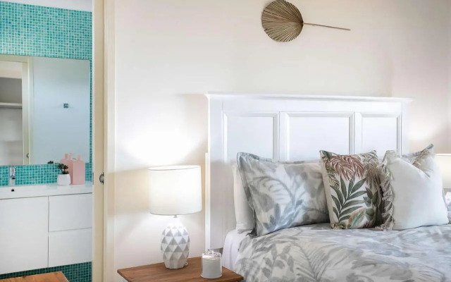 Surfers Beach House