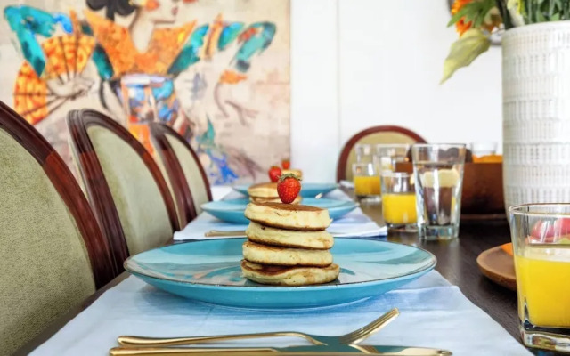 Luxurious Family 6 Br Villa in Seminyak Breakfast Include
