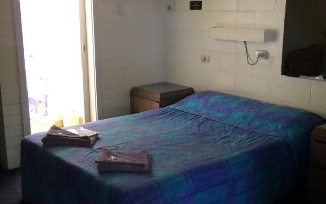 Burdekin Motor Inn