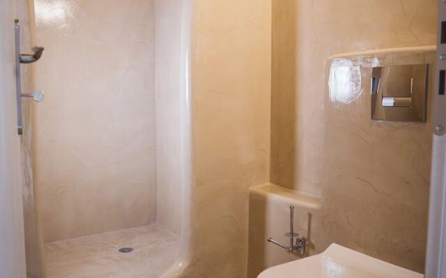 Anthemis Suites