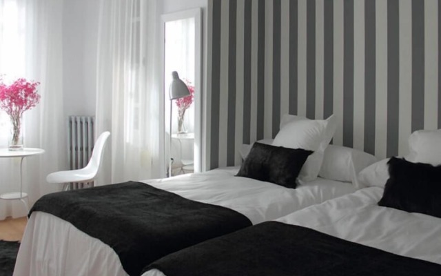 7 Moons Bed & Breakfast