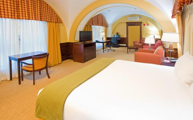 Holiday Inn Express Baltimore Downtown, an IHG Hotel