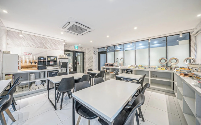 Daegu Dongseongro Hotel Labella