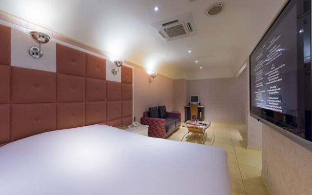 Hotel Linden Oji
