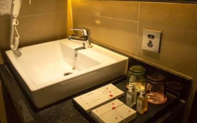 Thank Inn Hotel (Guangcai Great Market)