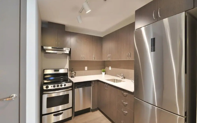 Lisgar Street Apartments by CorporateStays