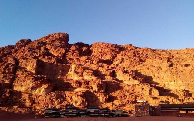 Alamer Hostel Camp