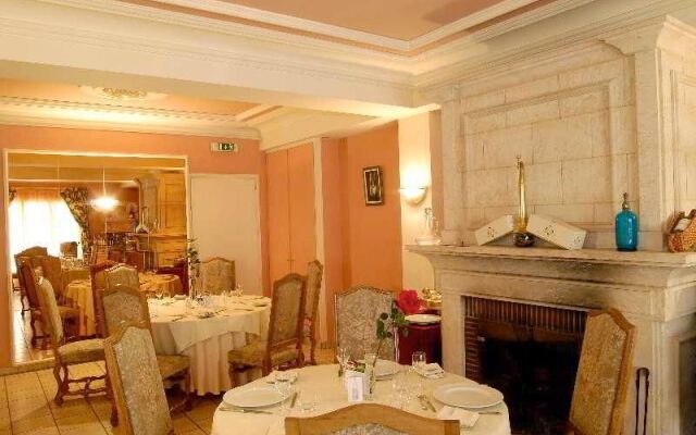 Aux Maisons (Relais du Silence)