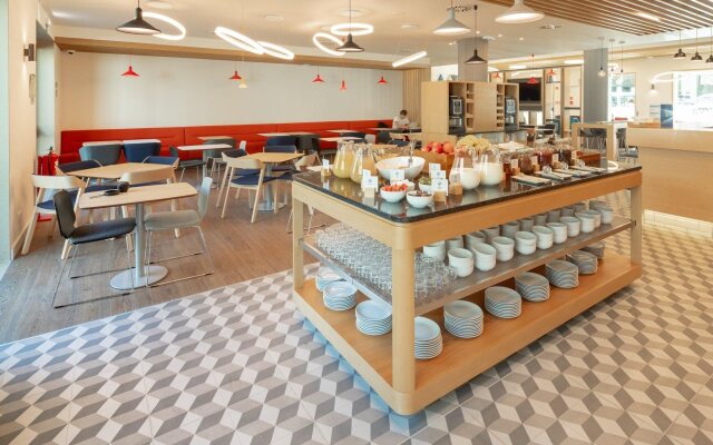 Holiday Inn Express Lisbon - Plaza Saldanha by IHG