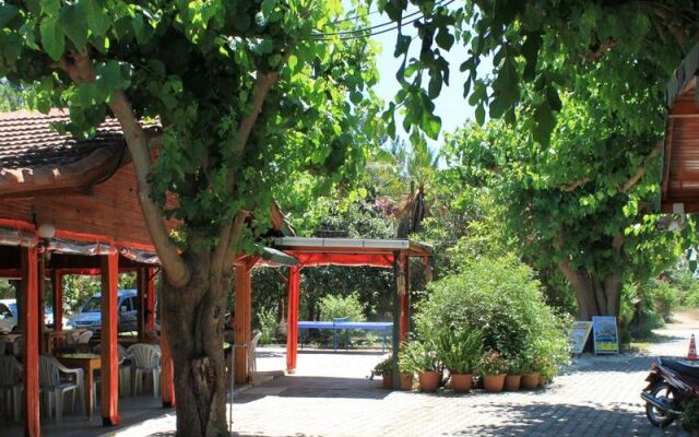 Yıldız Pension Bungalows