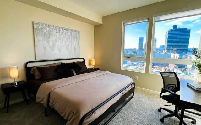 Elegant City Escape Gym Pool 10mins to Cedar