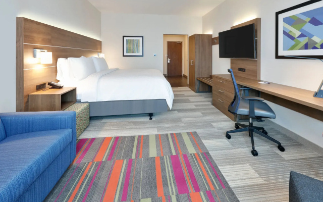 Holiday Inn Express & Suites Plano East - Richardson by IHG