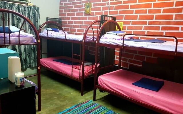 BOBI's Cafe Backpackers Hostel