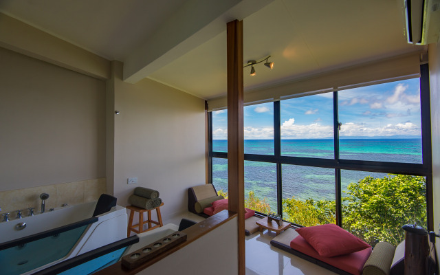 Coco de Mer Hotel and Black Parrot Suites