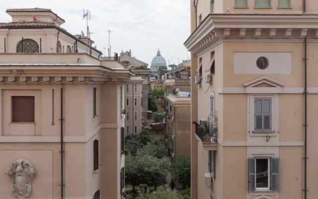 Vatican Mansion B&B