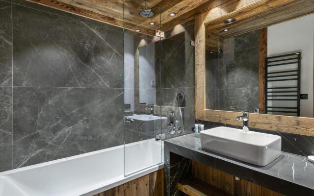 Chalet Val-d'Isère, 5 pièces, 10 personnes - FR-1-567-34